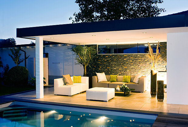 Schellhorn Poolbau Pool und Terrassengestaltung